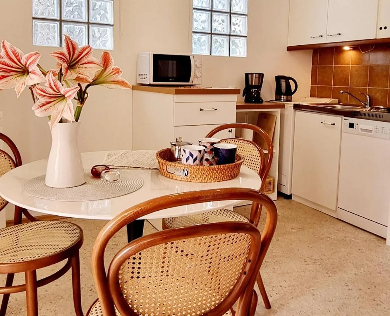 Apartment Hana Icici